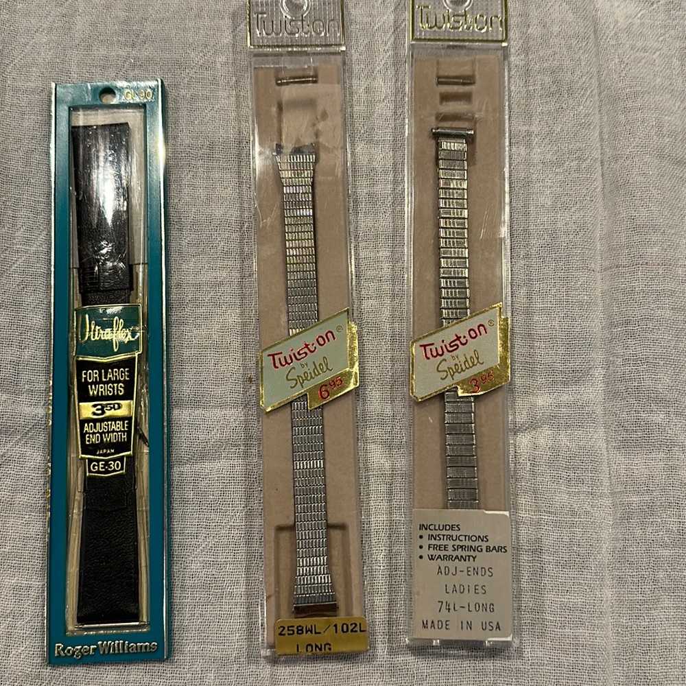 3 vintage watch bands (2 metal, 1 fsux leather)